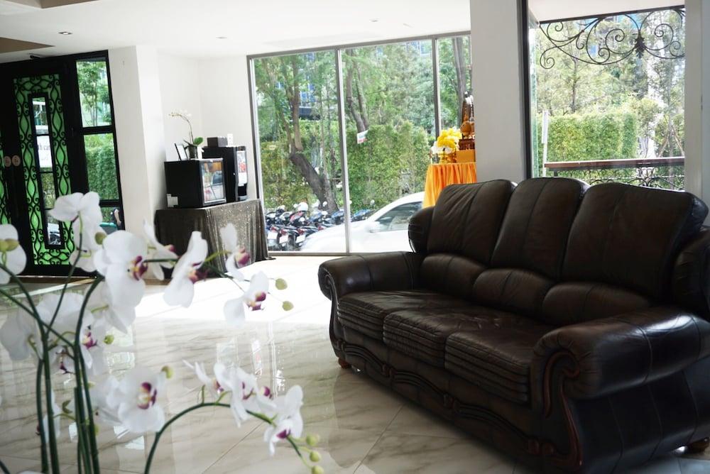 Aspira G Sukhumvit 33 - Sha Certified Hotel
